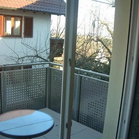 Peter Hart Wohnen auf Zeit - mit Komfort Filderstadt Exterior foto